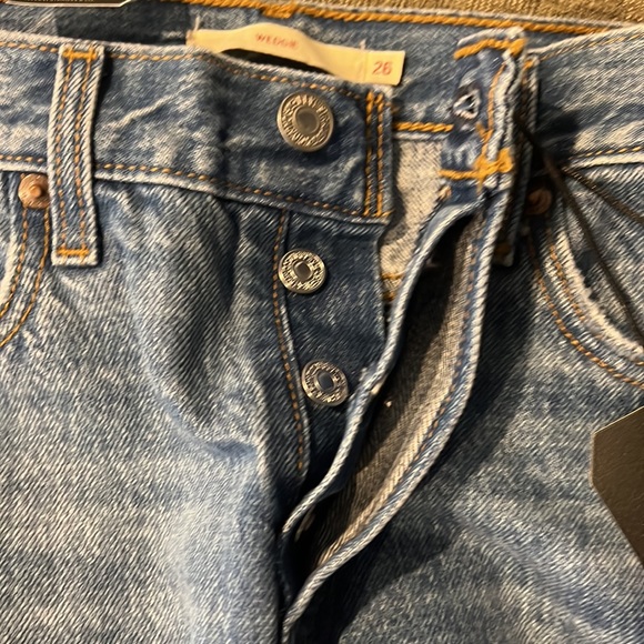 Levis Wedgie High Rise Tapered Leg Jean - Picture 6 of 6